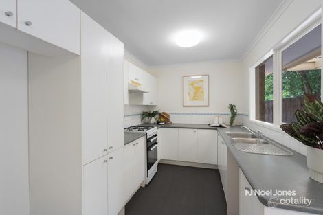 Property photo of 2/17 McGhee Avenue Mitcham VIC 3132