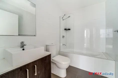 Property photo of 202/3 Weston Street Rosehill NSW 2142