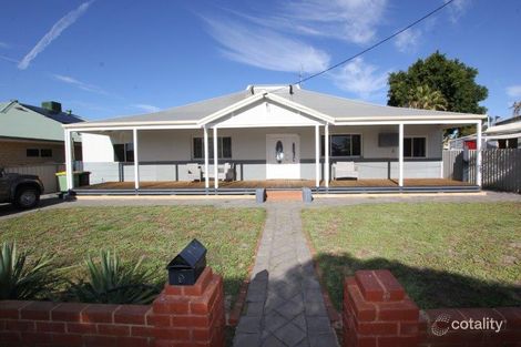 9 Craddock Rd, Merredin, WA 6415