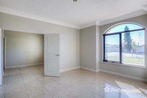 Property photo of 55 Sheffield Road Wattle Grove WA 6107