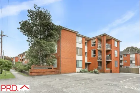 Property photo of 4/17 Mascot Drive Eastlakes NSW 2018