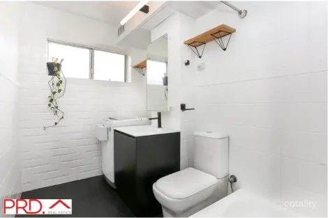 Property photo of 4/17 Mascot Drive Eastlakes NSW 2018