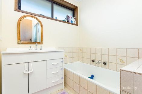 Property photo of 2/16 Ormond Road East Geelong VIC 3219