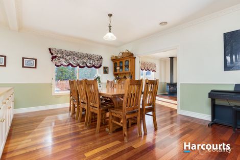 Property photo of 33 Northgate Drive Berwick VIC 3806