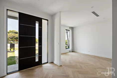 Property photo of 2 Gardiner Street Berwick VIC 3806