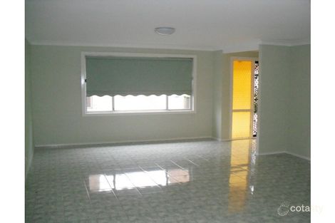 Property photo of 2/25 Surrey Street Minto NSW 2566