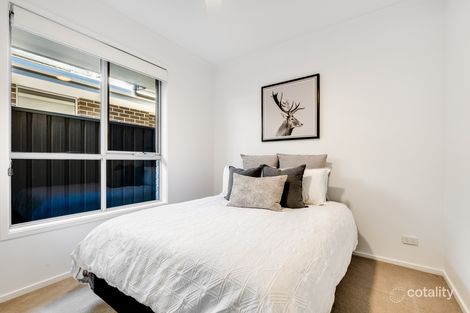 Property photo of 18 Gulnare Grove Lightsview SA 5085