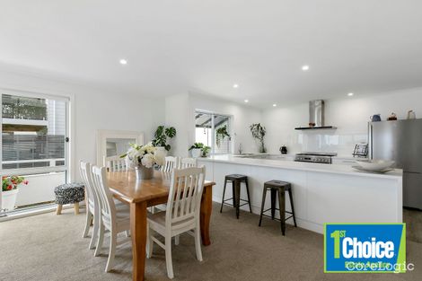 Property photo of 10 Peninsula View Cowes VIC 3922