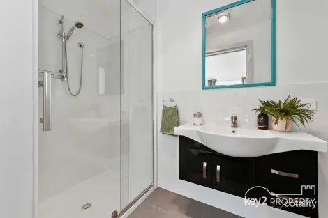 Property photo of 4/80 Pomona Road Riverside TAS 7250