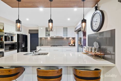 Property photo of 48 Flagstaff Crest Secret Harbour WA 6173