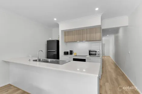 Property photo of 39 Cabo Circuit Clyde North VIC 3978