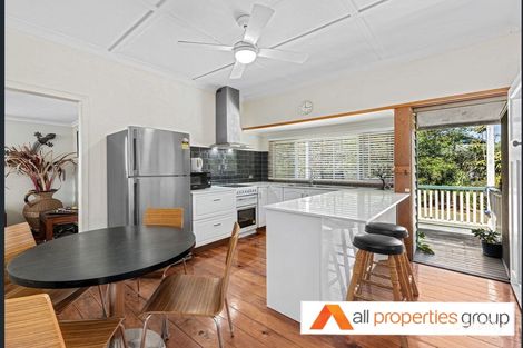 Property photo of 37 Holland Road Holland Park QLD 4121