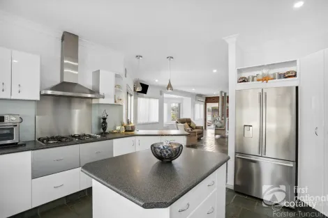 Property photo of 4 Raffia Place Forster NSW 2428