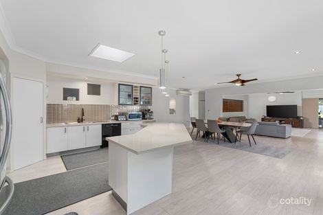 Property photo of 6 Hummock View Drive Craignish QLD 4655