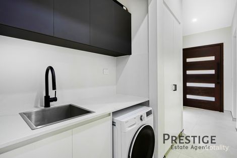 Property photo of 10 Mildara Place Edensor Park NSW 2176