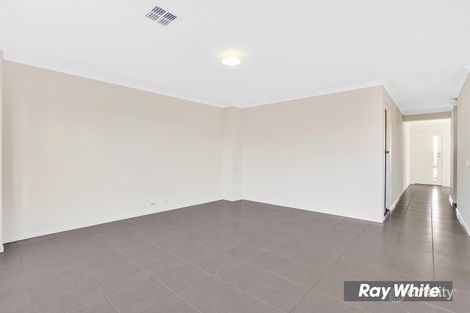 Property photo of 66 Wreath Drive Tarneit VIC 3029