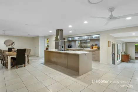 Property photo of 127 Sheehan Avenue Hope Island QLD 4212