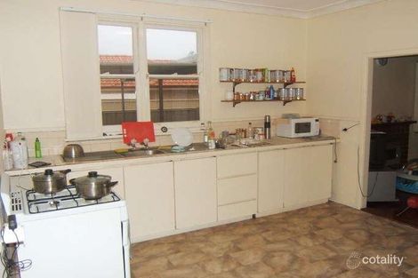 Property photo of 19 Goodall Street Cloverdale WA 6105