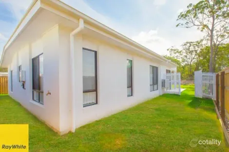 Property photo of 27 Sky Crescent Pimpama QLD 4209