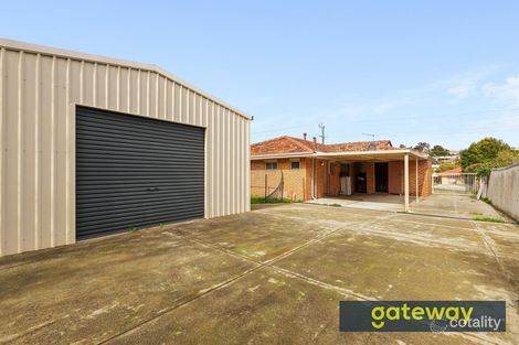 Property photo of 37 Warner Road Parmelia WA 6167