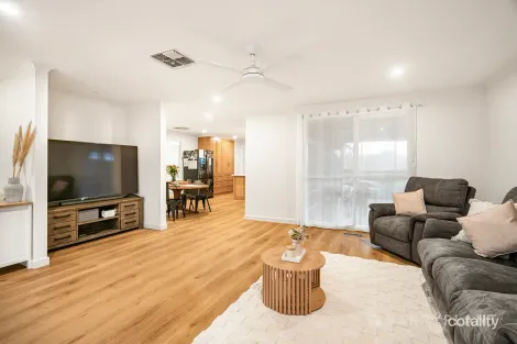 Property photo of 122 Lauriston Drive Coldstream VIC 3770