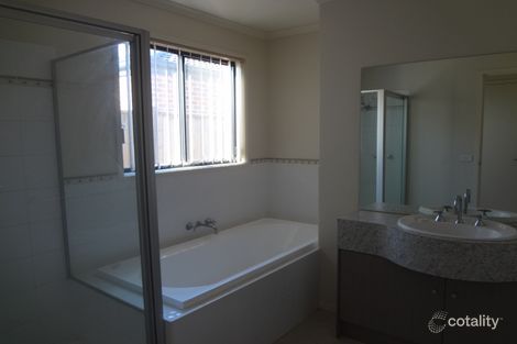 Property photo of 18 Edgevale Way Tarneit VIC 3029