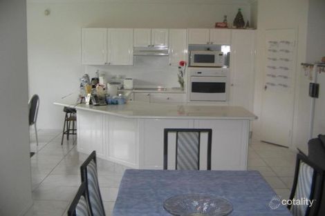Property photo of 16 Grandview Place Carindale QLD 4152