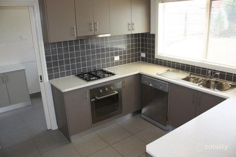 Property photo of 24 Windsor Rise Sunbury VIC 3429