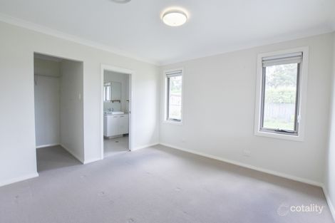 Property photo of 46 De Lauret Street Renwick NSW 2575