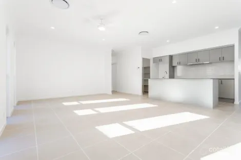 Property photo of 7 Awesome Drive Narangba QLD 4504