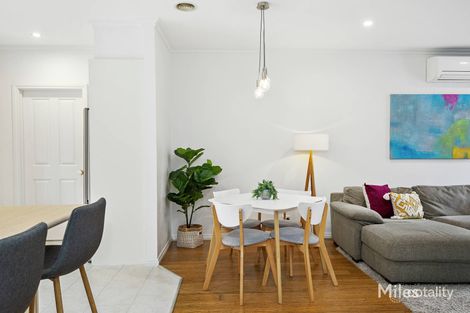 Property photo of 2/306 Waiora Road Macleod VIC 3085