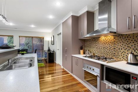 Property photo of 13 Kitchin Road South Morang VIC 3752
