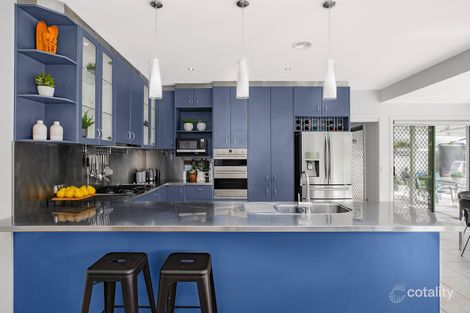 Property photo of 39 Parkview Crescent Jerrabomberra NSW 2619