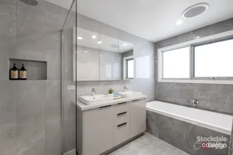 Property photo of 5 Birch Crescent Cowes VIC 3922