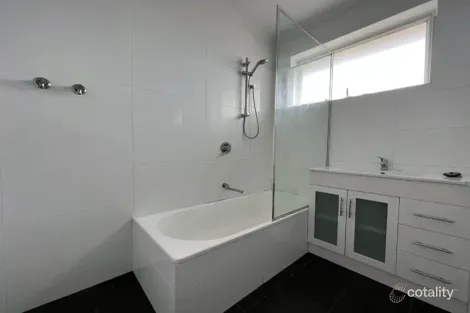 Property photo of 9/33 Coorigil Road Carnegie VIC 3163