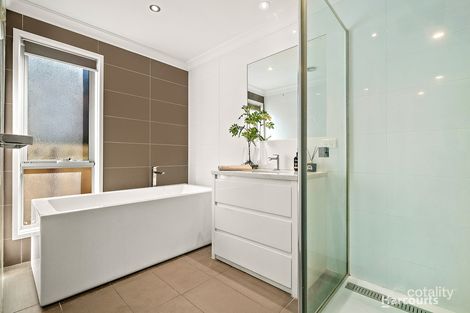 16 Devlaw Dr, Doncaster East, VIC 3109