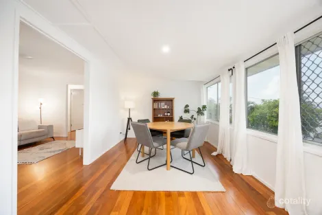 Property photo of 82 Gawain Road Bracken Ridge QLD 4017