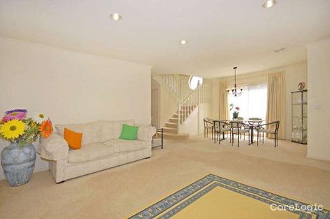 Property photo of 2 Feathertop Chase Burwood East VIC 3151