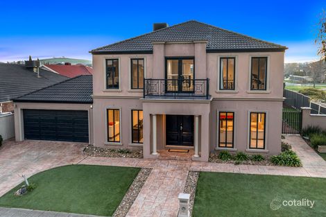 Property photo of 19 Tuscorora Green Craigieburn VIC 3064
