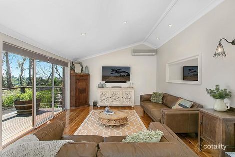 Property photo of 4 Greenhill Avenue Figtree NSW 2525