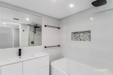 Property photo of 31/56-70 Guineas Creek Road Currumbin Waters QLD 4223