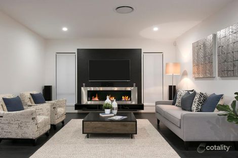 Property photo of 19 Linacre Crescent Carindale QLD 4152