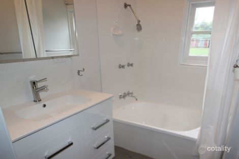 10 Desmond St, Cessnock, NSW 2325