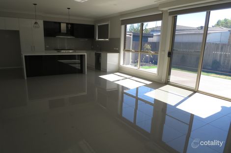Property photo of 2/11 Barringun Crescent Clayton South VIC 3169
