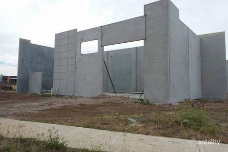 27 Katherine Dr, Ravenhall, VIC 3023