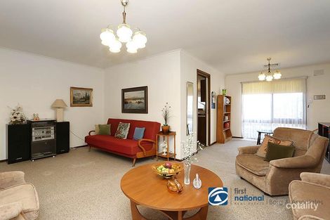 Property photo of 10 Stayton Close Deer Park VIC 3023