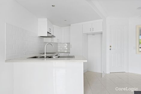 Property photo of 2/38 Abalone Avenue Paradise Point QLD 4216