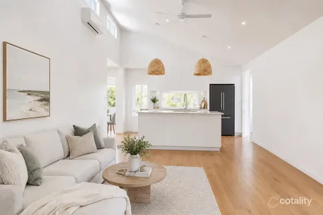 8/3-5 Wyvern Rd, Rainbow Beach, QLD 4581
