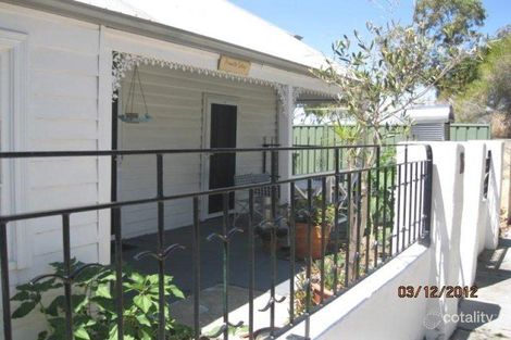 Property photo of 16 Knutsford Street Fremantle WA 6160