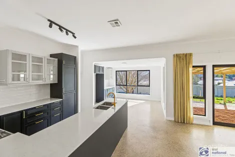 Property photo of 6 Merriman Drive Yass NSW 2582